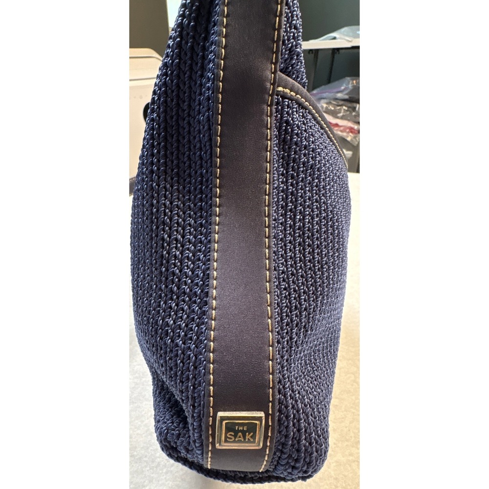 The Sak Navy Blue Crochet Shoulder Bag Zip Top Hobo Purse Harlequin Lining - Picture 9 of 10